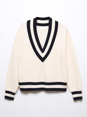 Livvy Barker Made In Chelsea S32 Beige V-Neck Jumper