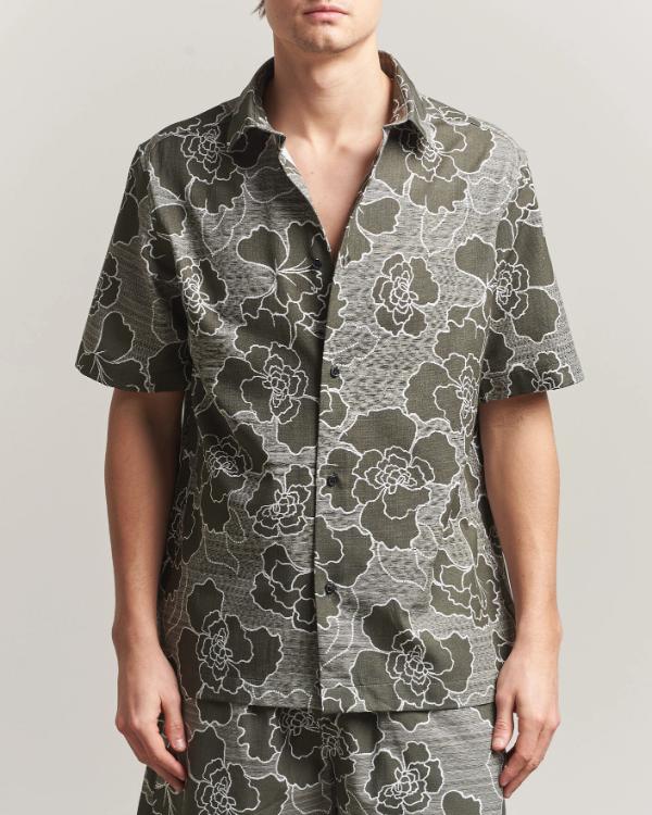 Reasonable Doubt S04 McKinley Freeman Floral Print Olive Shirt - view 3